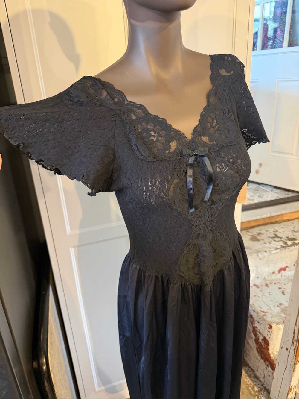 Vintage NWT Cinema Etoile Black Lace Witchy Dark Romantic Dress Deadstock NOS M